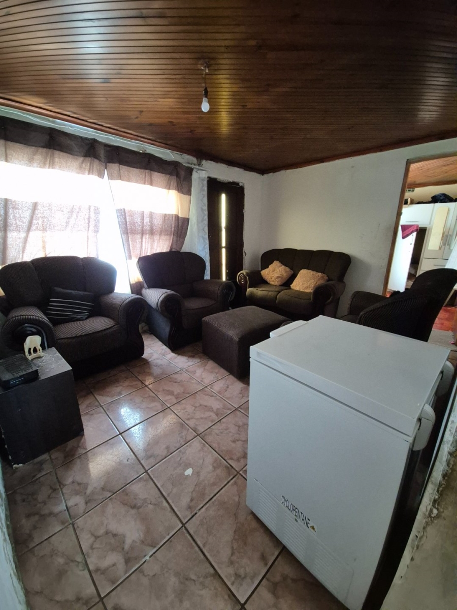 2 Bedroom Property for Sale in Kwazakhele Eastern Cape